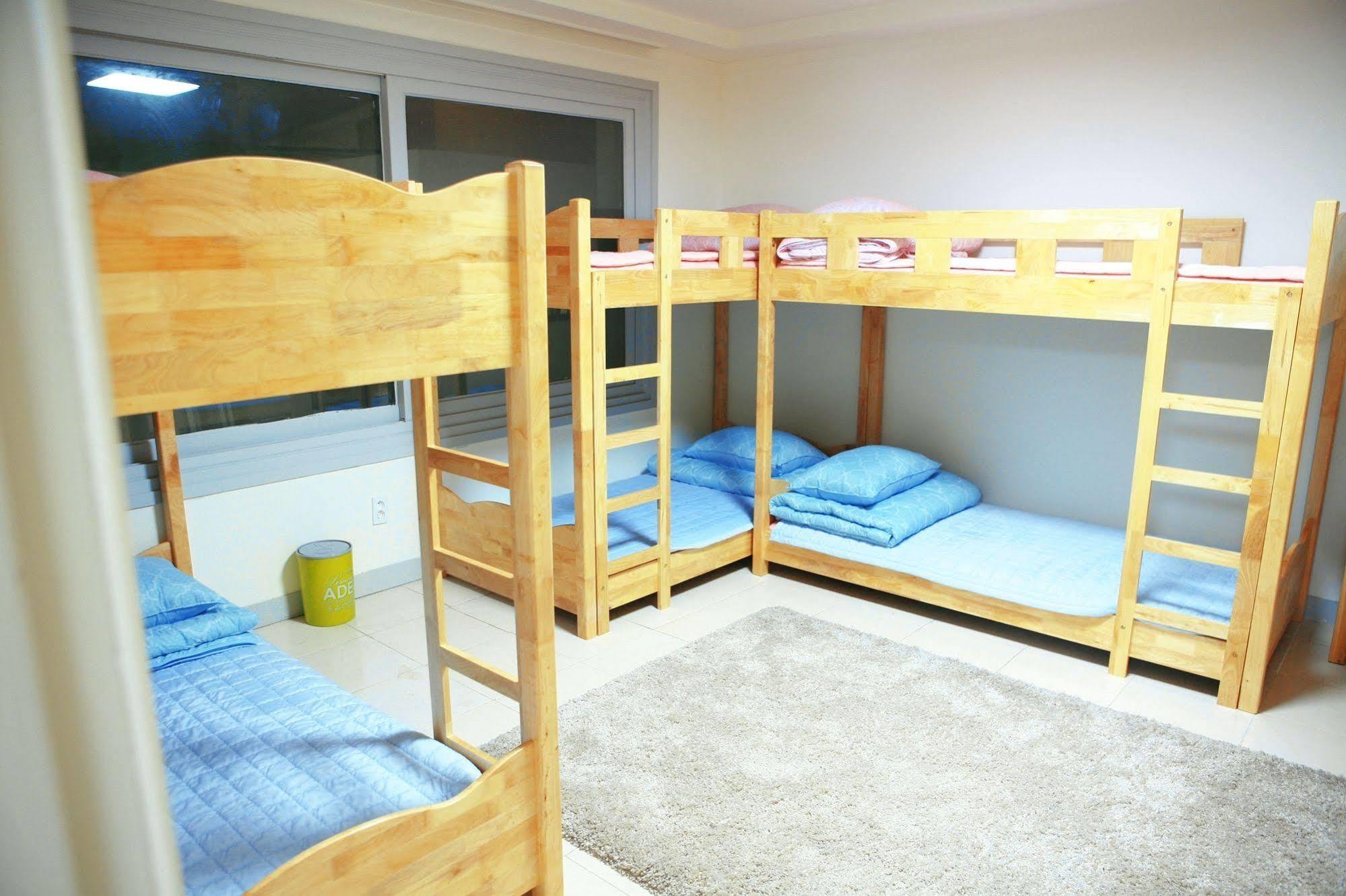 Guesthouse Mate Пусан Экстерьер фото