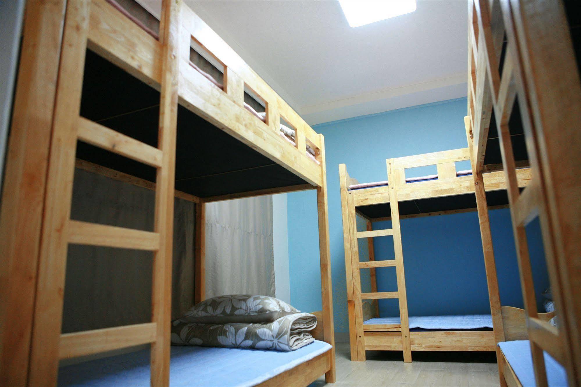 Guesthouse Mate Пусан Экстерьер фото